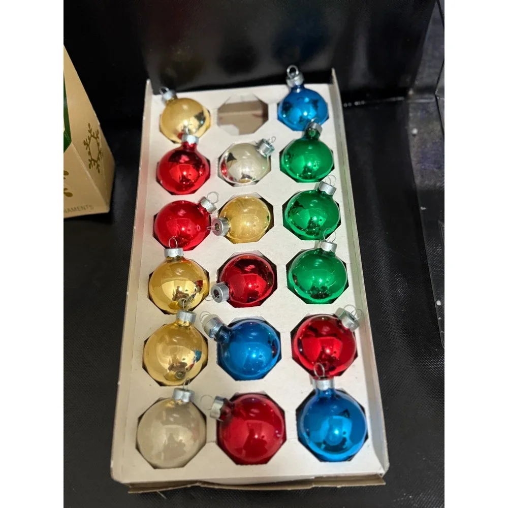 Pyramid Jumbo Christmas Ornaments Red Blue Gold Green Silver‎ 17 Piece Set